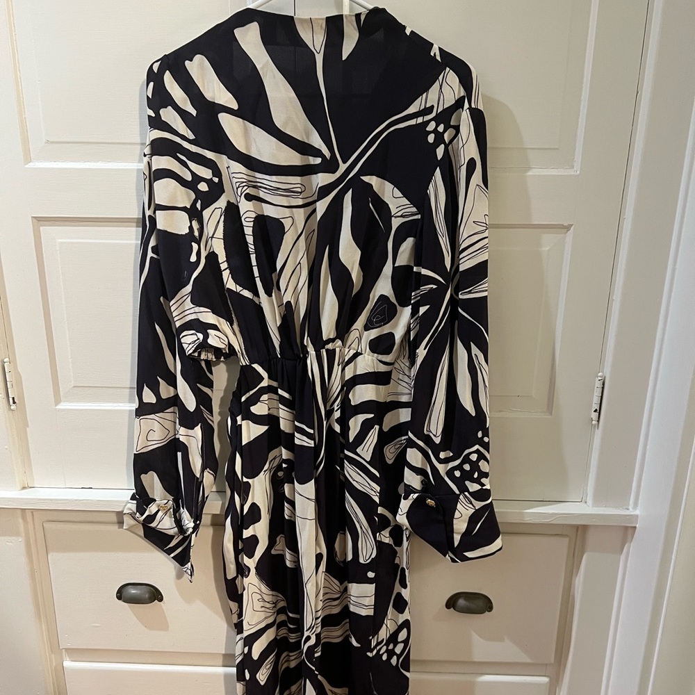 Zara midi dress with waist cut out